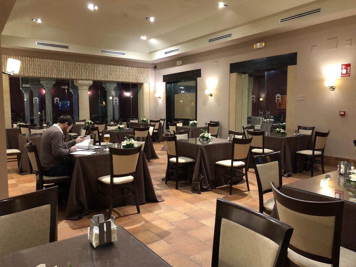 Atalaya De La Campina Hotell Córdoba Exteriör bild