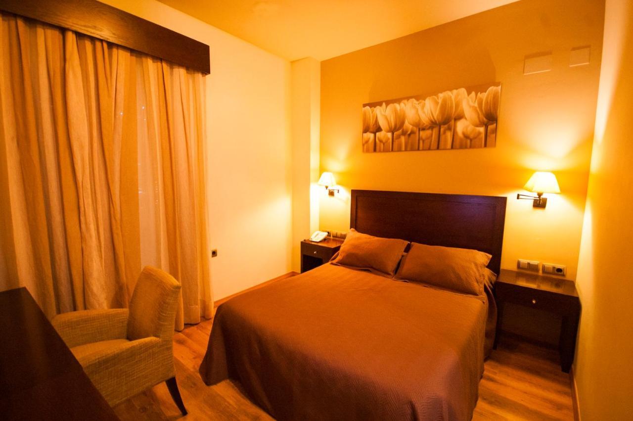 Atalaya De La Campina Hotell Córdoba Exteriör bild