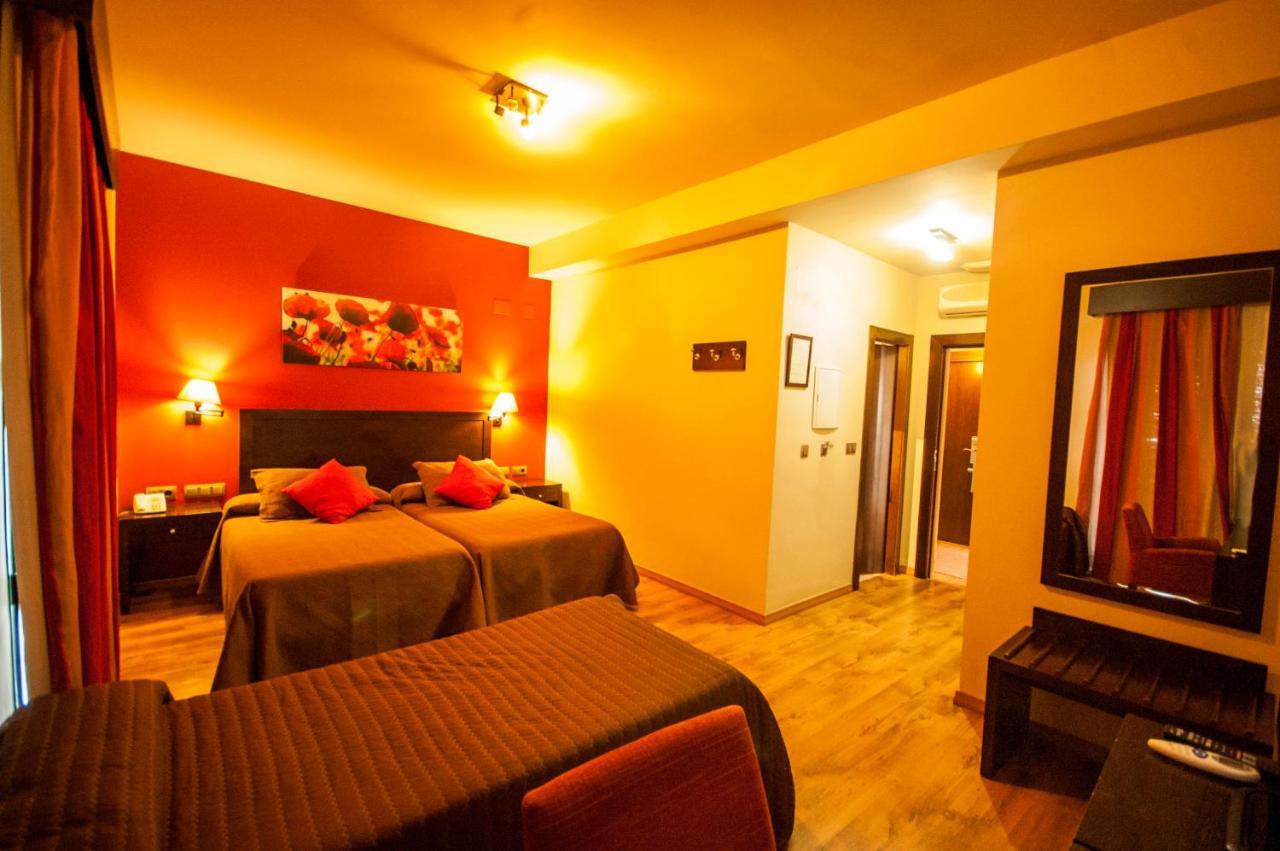 Atalaya De La Campina Hotell Córdoba Exteriör bild