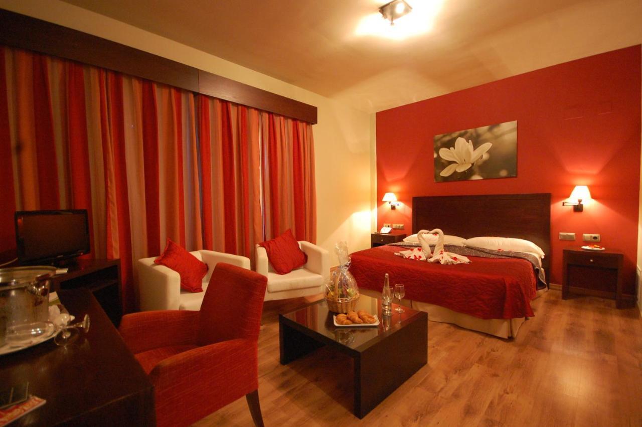 Atalaya De La Campina Hotell Córdoba Rum bild